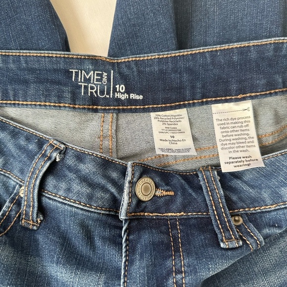 Time and Tru Women's Dark Blue Jean Shorts - Picture 3 of 4